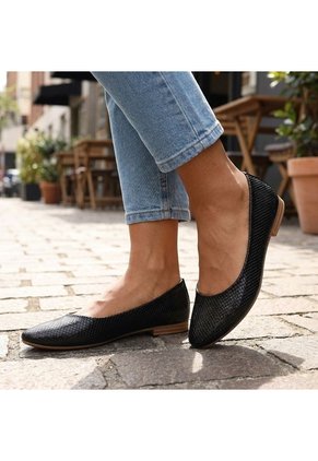 Baleta Cerrada Para Mujer 1637-Z147 PLATA ZAVATTY