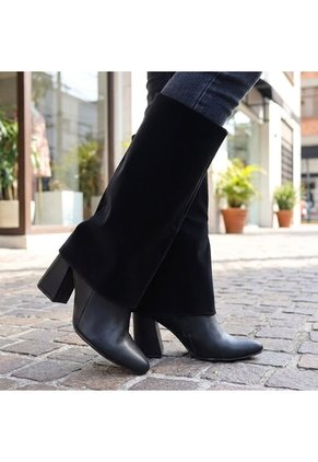 Bota Tacon 5 1/2 Para Mujer 1559-Z279 NEGRO GAMUSA ZAVATTY