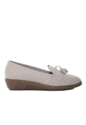 Romulo Cerrado Para Mujer RO3688 BEIGE ZAVATTY