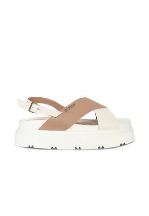 Plataforma Baja Para Mujer C511-Z84 TALCO X AMARETO ZAVATTY