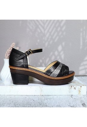 Sandalia Para Mujer 6132-Z06 NEGRO CUERO ZAVATTY