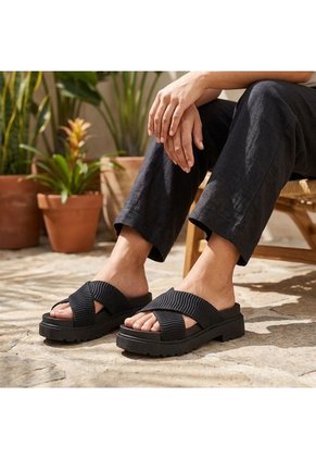 Sandalia Plana Para Mujer 2504-Z457 NEGRO ZAVATTY