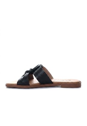 Sandalia Plana Para Mujer 23C13-Z19 NEGRO ZAVATTY