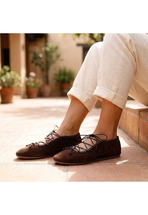 Baleta Cerrada Para Mujer 009-Z720 CAFE ZAVATTY