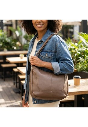 Manos Libres Para Mujer BOLZ5077C CAFE CUERO ZAVATTY