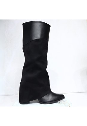 Bota Plana Para Mujer 2661-Z22 NEGRO ZAVATTY