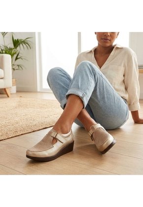 Mocasin Cerrado Para Mujer H-ISABEL ORO CUERO ZAVATTY