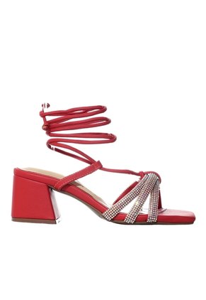 Sandalia Para Mujer 1608-Z562 ROJO ZAVATTY