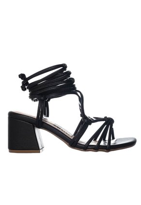 Sandalia Para Mujer Q-94-Z471 NEGRO ZAVATTY