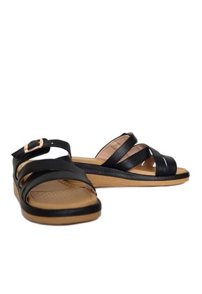 Plataforma Baja Para Mujer 907-Z431 NEGRO ZAVATTY