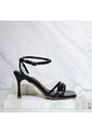 Sandalia Tacon Para Mujer 7701-Z471 NEGRO CHAROL ZAVATTY de Zavatty