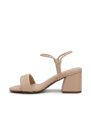 Sandalia Tacon Para Mujer Q277-Z471 NUDE ZAVATTY